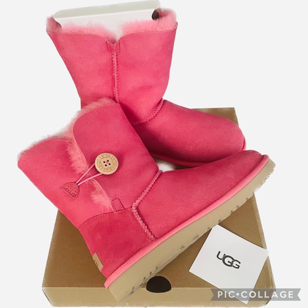 UGG Bailey Button II boots NEW IN BOX 💕